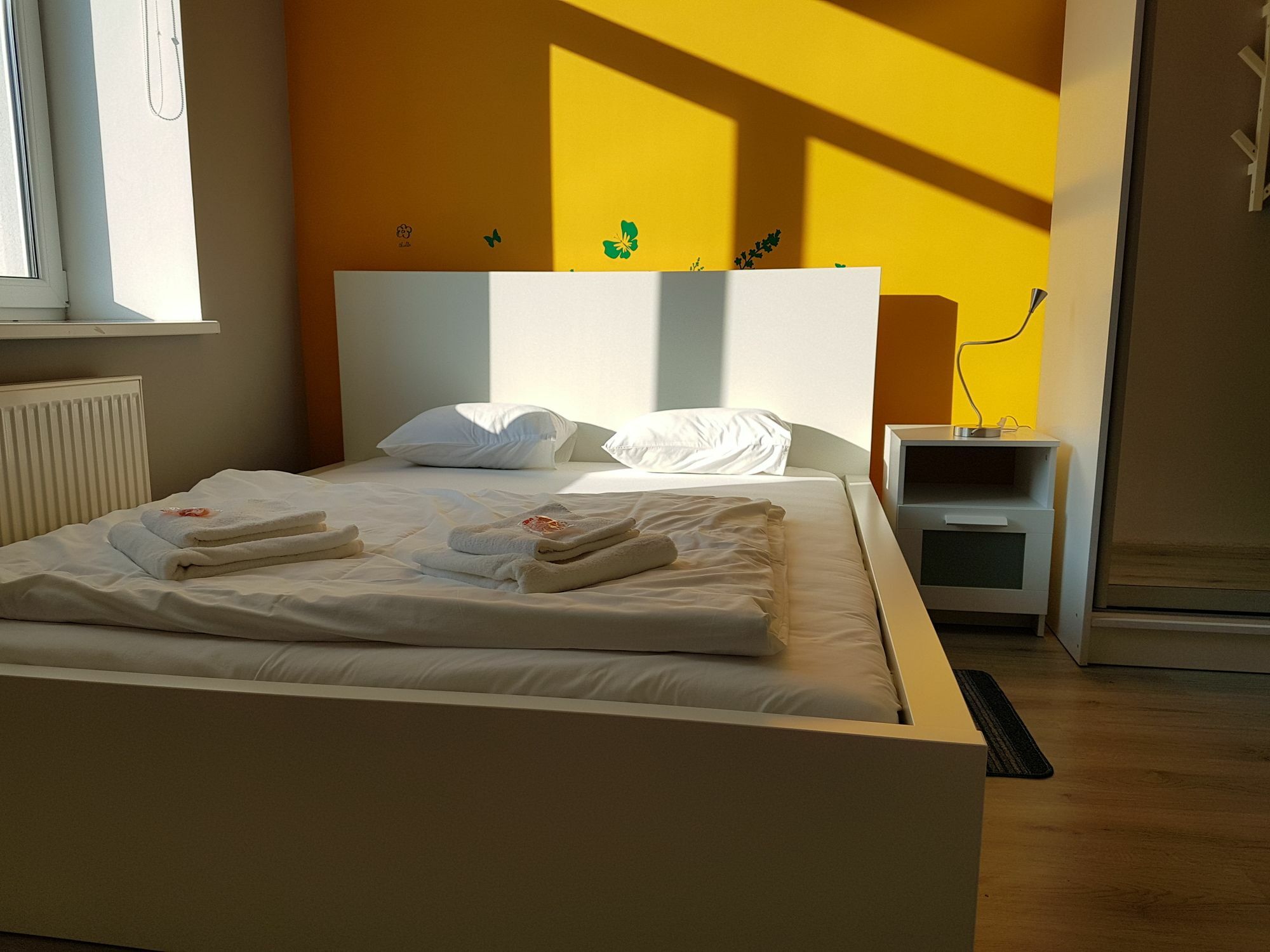 Z-One Hostel Lviv Kültér fotó