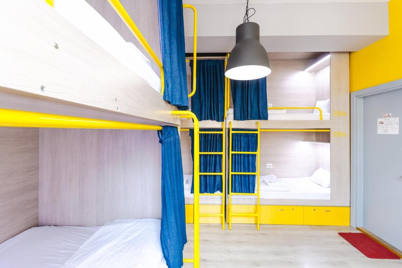 Z-One Hostel Lviv Kültér fotó