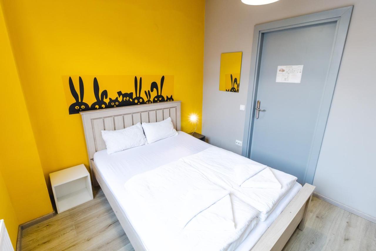 Z-One Hostel Lviv Kültér fotó